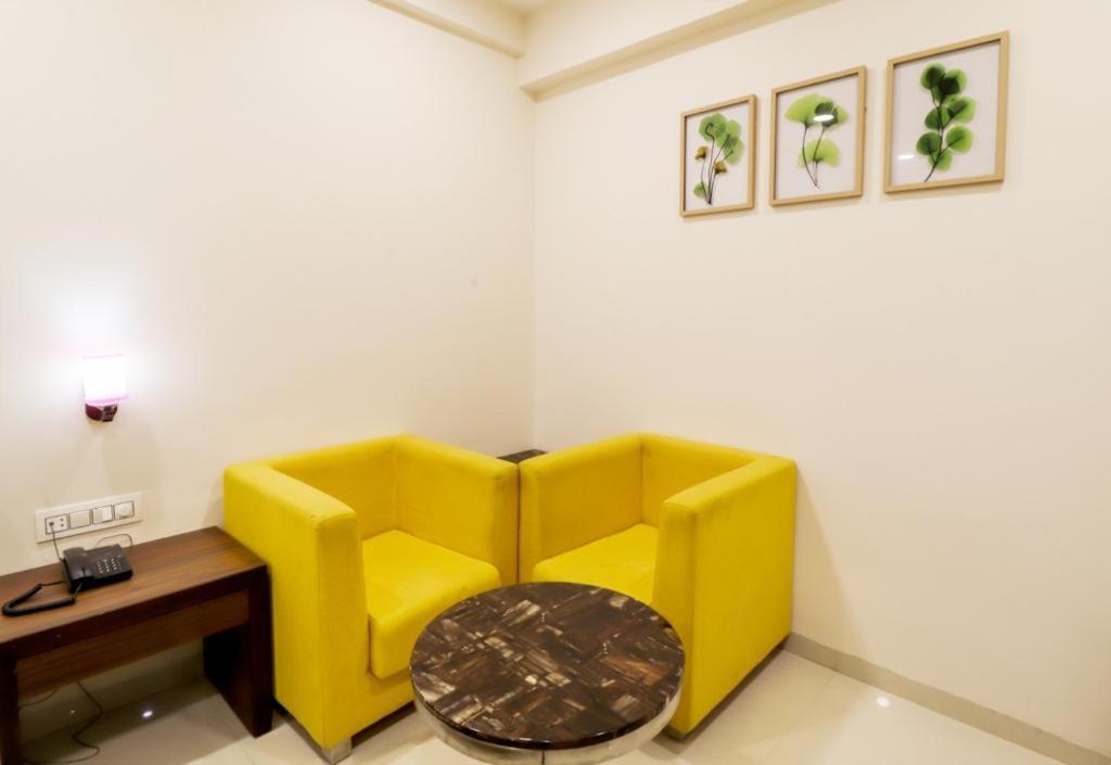 Royal Inn Hotel Ambaji Экстерьер фото