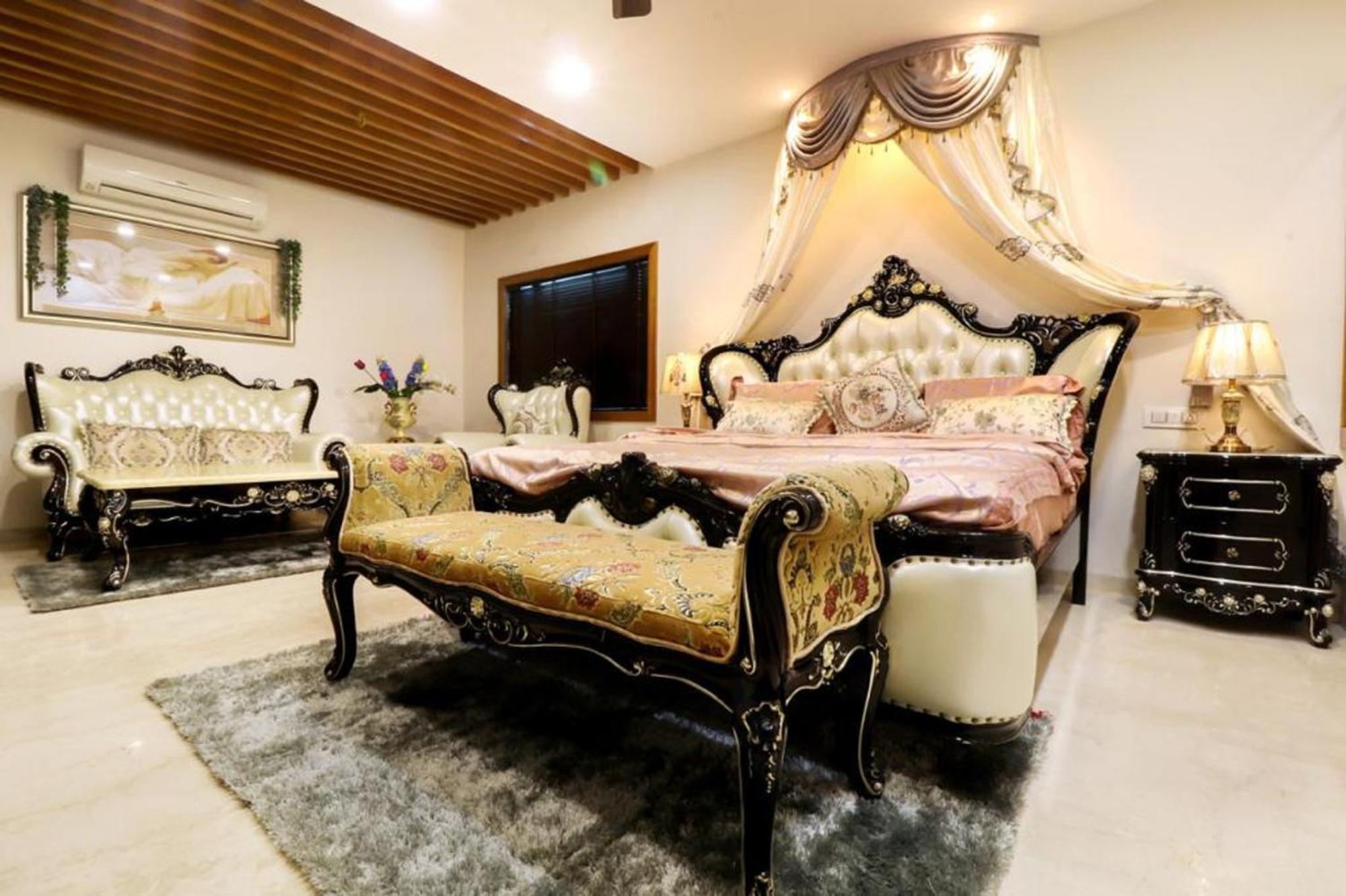 Royal Inn Hotel Ambaji Экстерьер фото