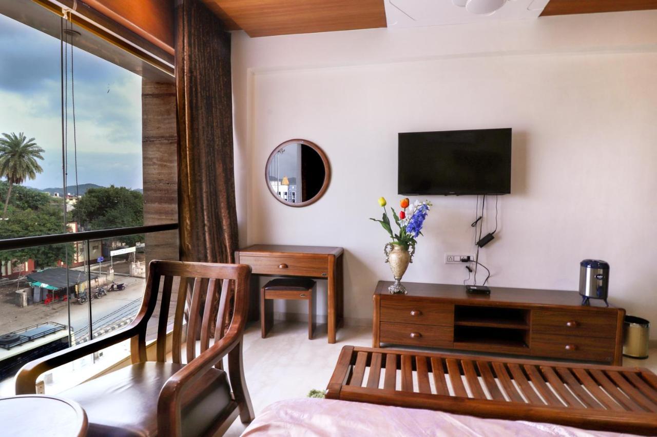 Royal Inn Hotel Ambaji Экстерьер фото